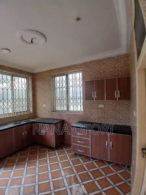 4bdrm House in Kwabenya Estate for rent