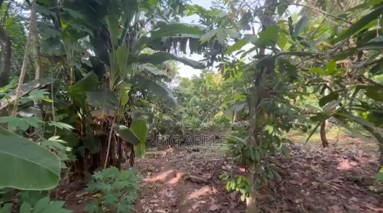 6bdrm House in Akuapem Mampong, Aburi for sale