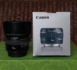 Canon EF 50mm F1.4 Lens With Lens Hood Brand New