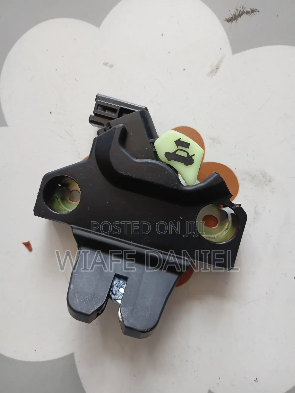 Toyota Corolla 2015 Boot Locker