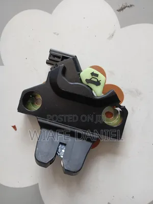 Toyota Corolla 2015 Boot Locker