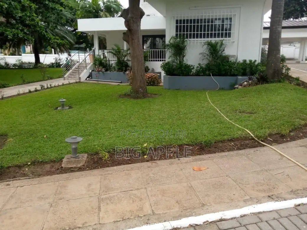 5bdrm Mansion in North Ridge for rent