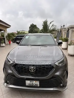 Toyota Highlander XSE AWD 2023 Silver