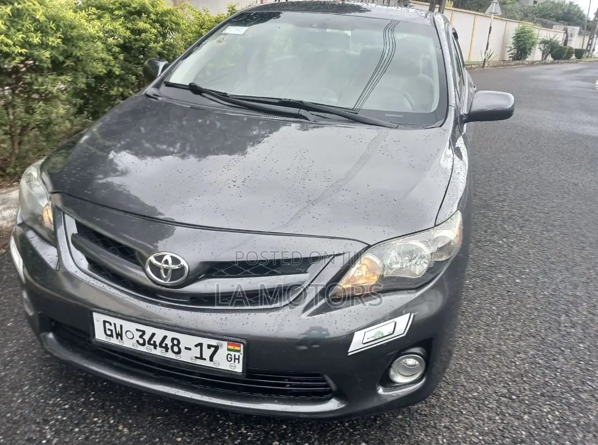 Toyota Corolla 2013 Gray