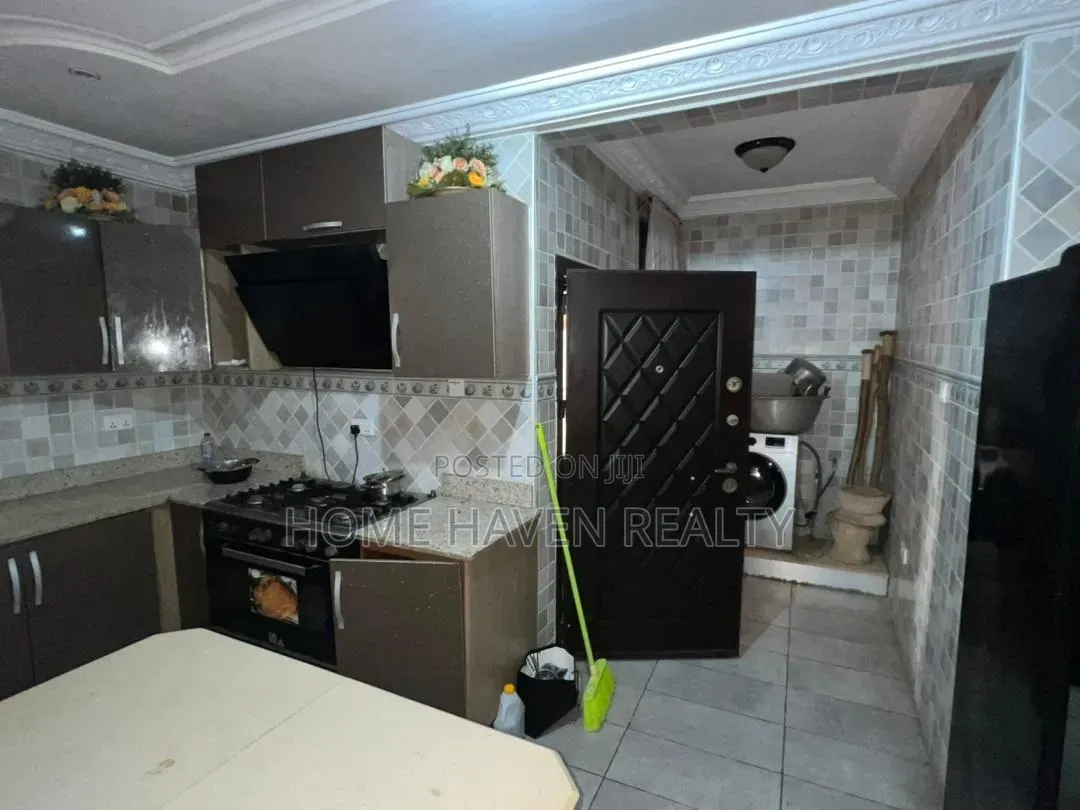 5bdrm House in Weija Scc Dvla for sale