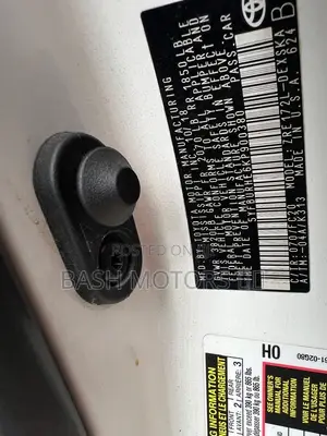 Toyota Corolla SE (1.8L 4cyl 2A) 2019 White