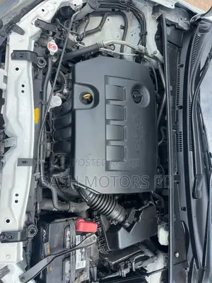 Toyota Corolla SE (1.8L 4cyl 2A) 2019 White