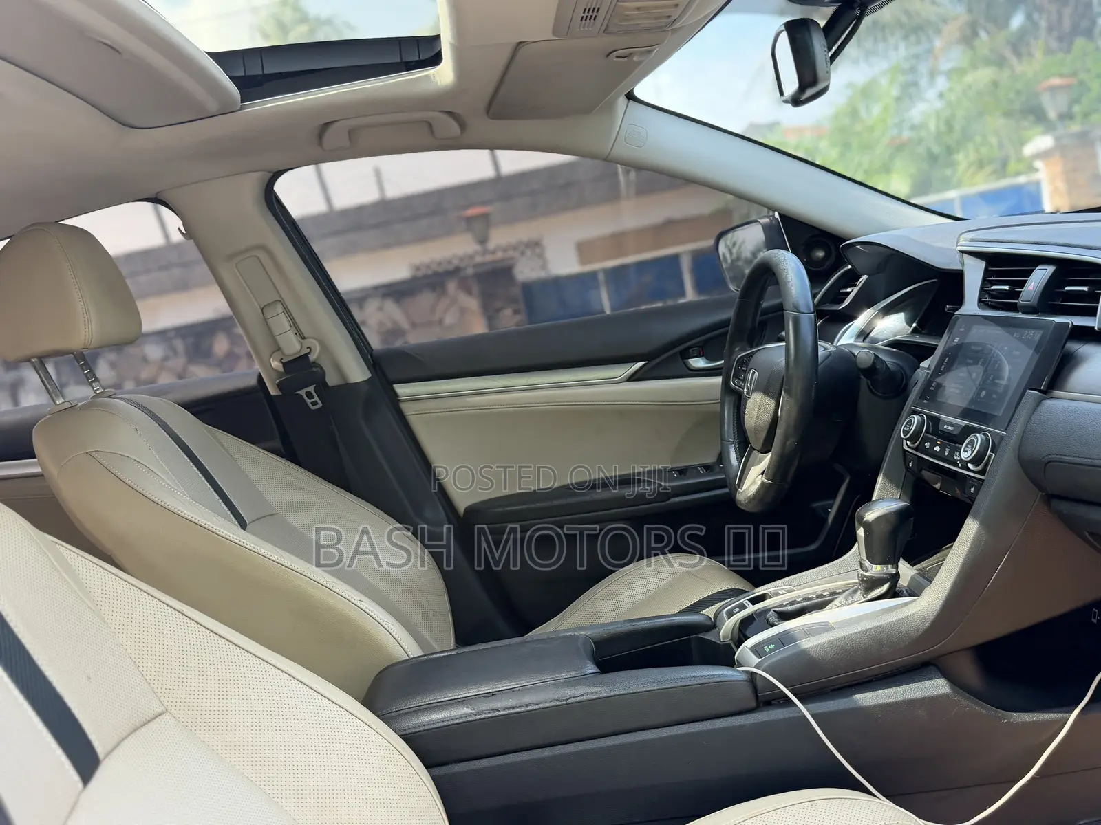 Honda Civic Touring 4dr Sedan (1.5L 4cyl) 2017 Black