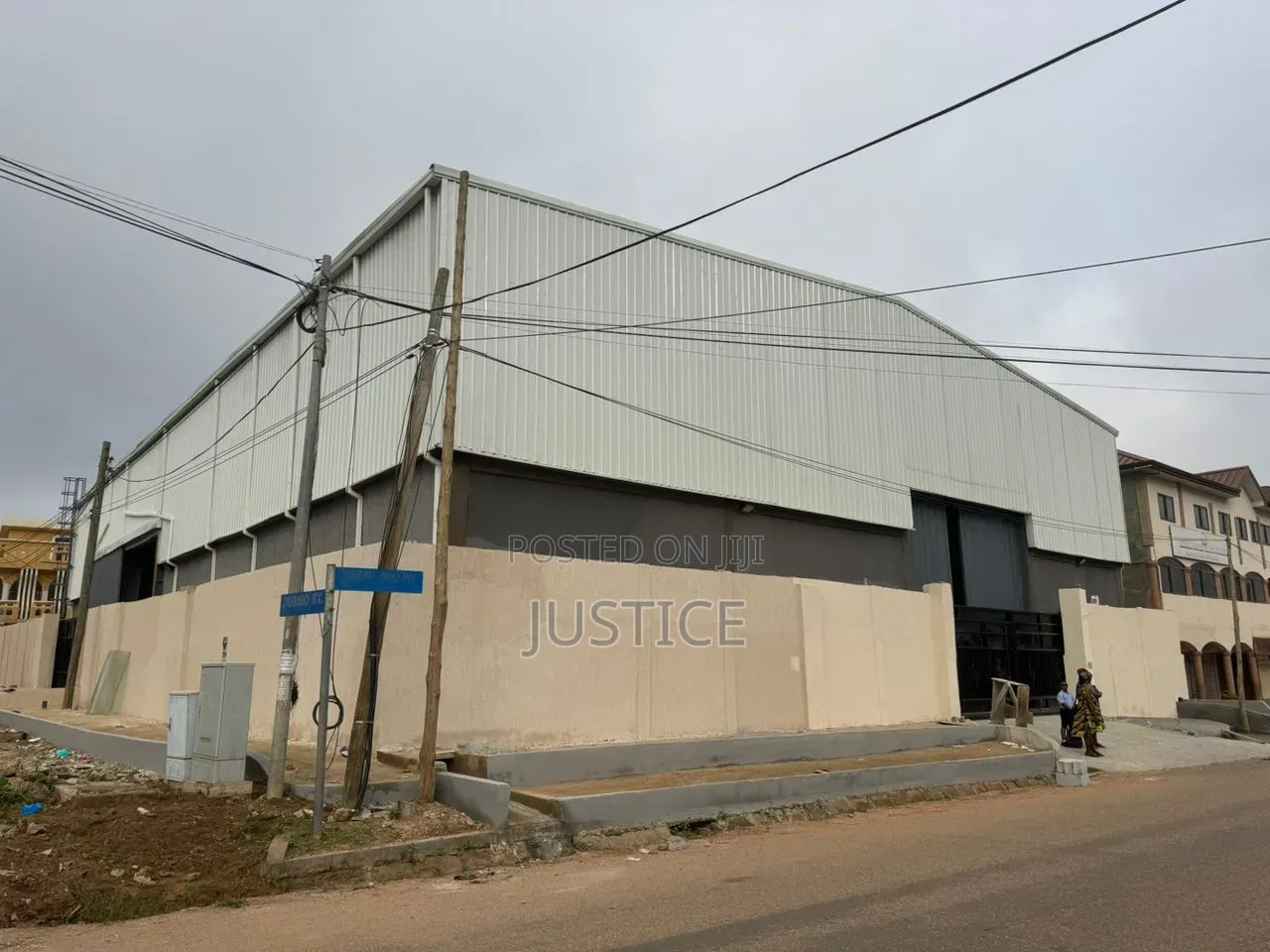 1300 Square Meter Warehouse Kisseman
