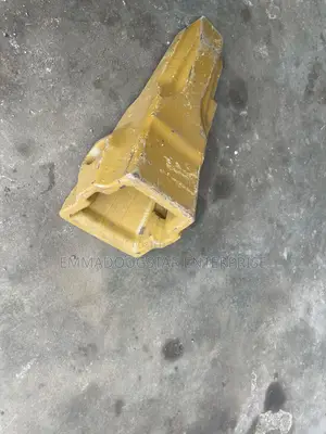 CAT 330Gc Bucket Teeth