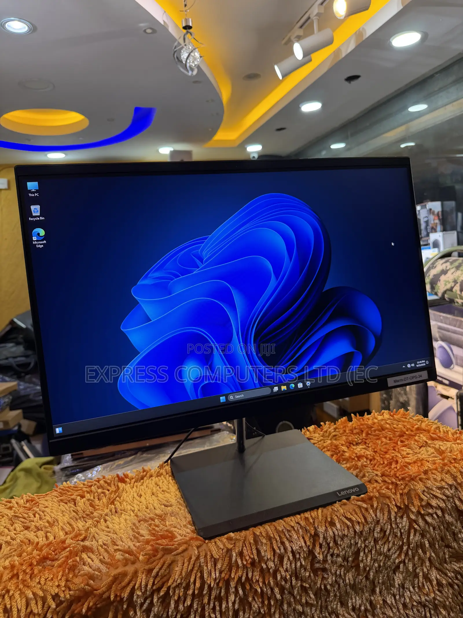 Desktop Computer Lenovo ideacentre AIO 730S 16GB Intel Core i5 SSD 1T