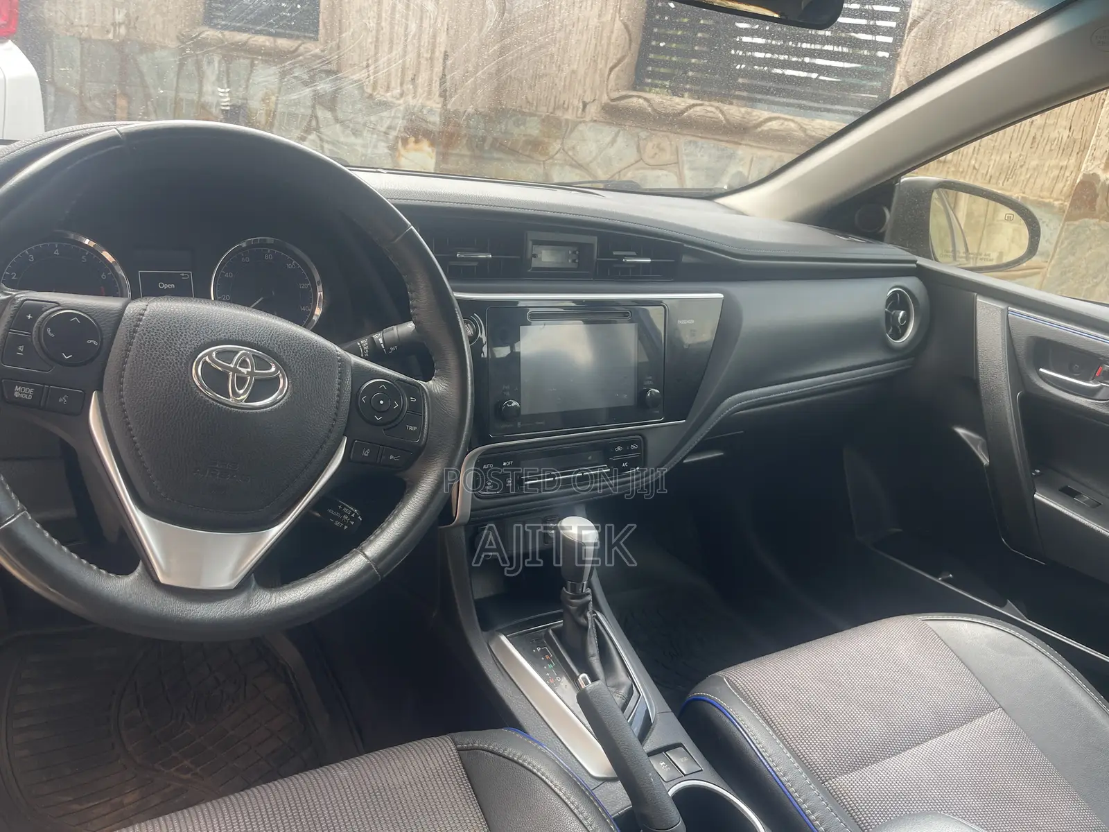 Toyota Corolla 2017 Blue