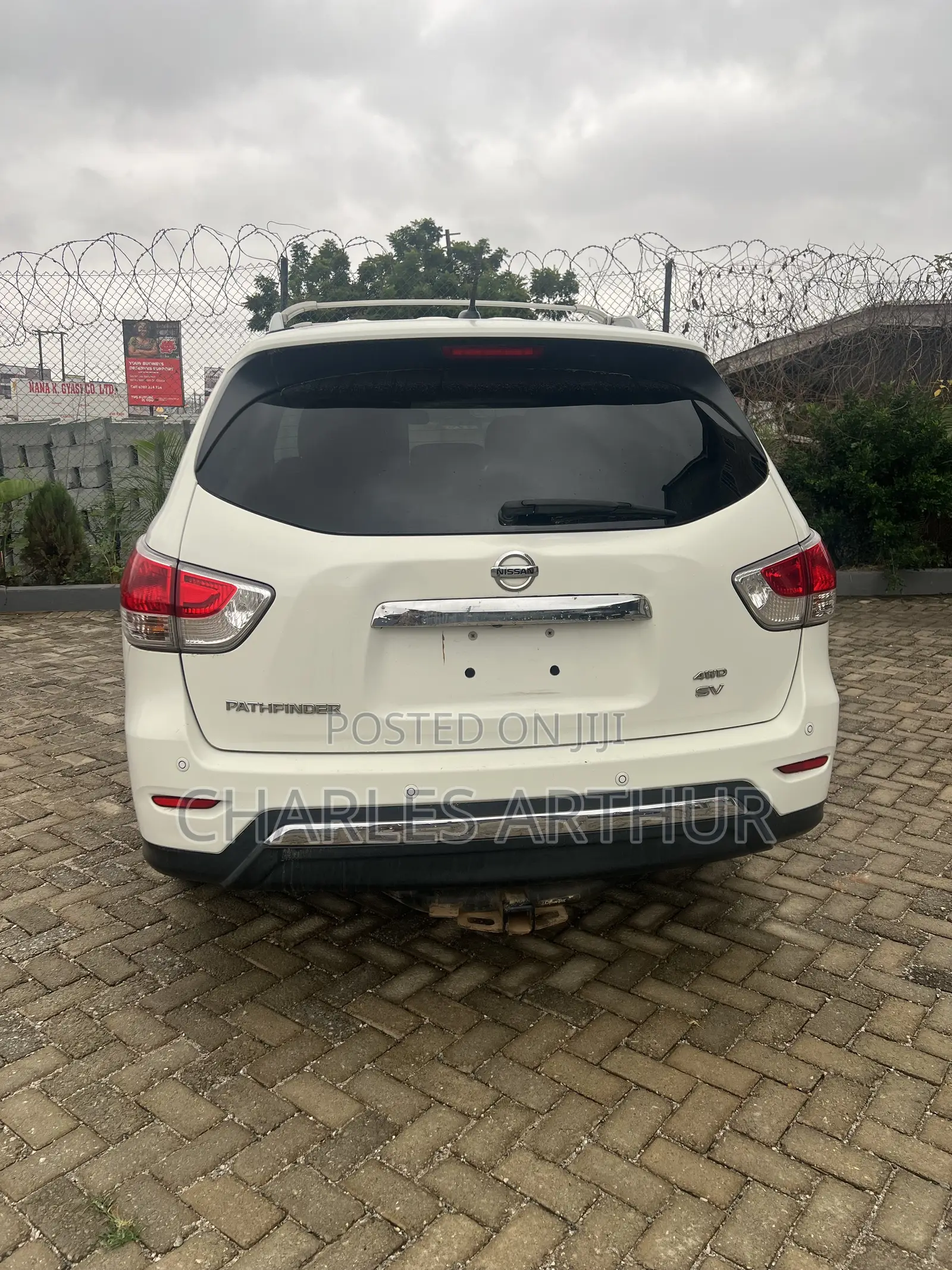 Nissan Pathfinder 2016 White
