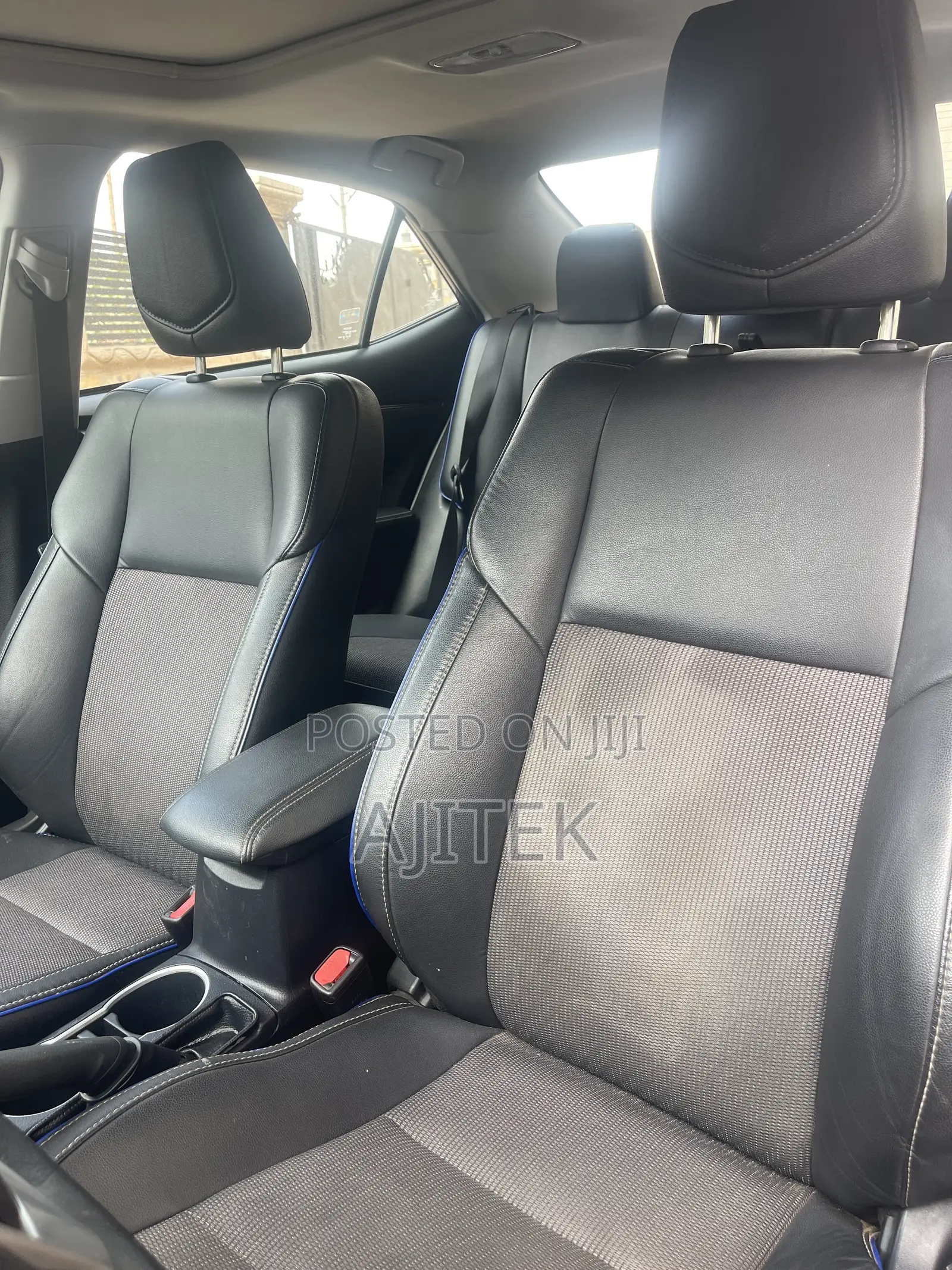 Toyota Corolla 2017 Blue