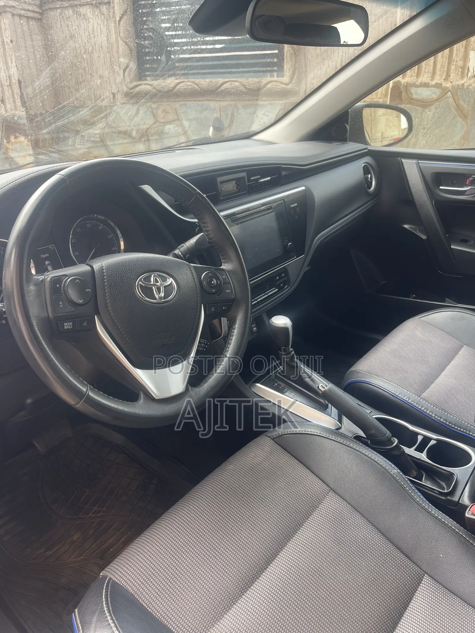 Toyota Corolla 2017 Blue