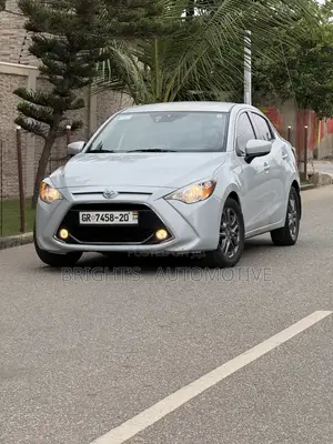 Toyota Yaris iA 1.5 FWD 2019 Gray