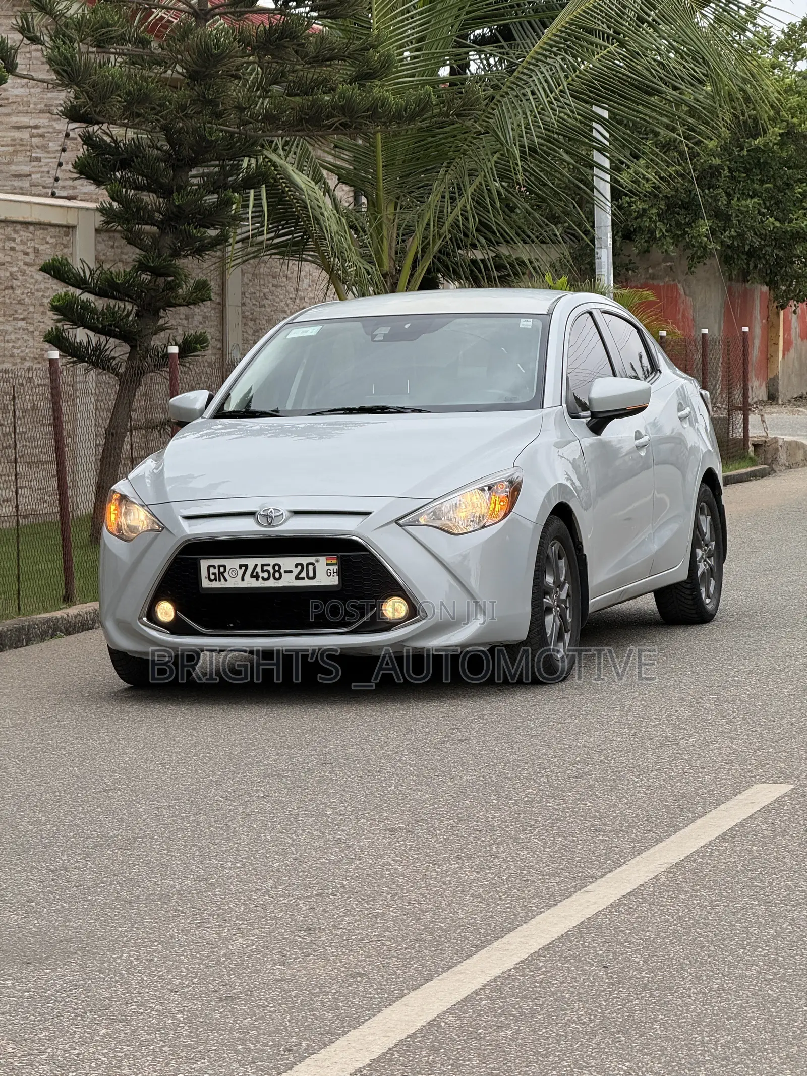 Toyota Yaris iA 1.5 FWD 2019 Gray
