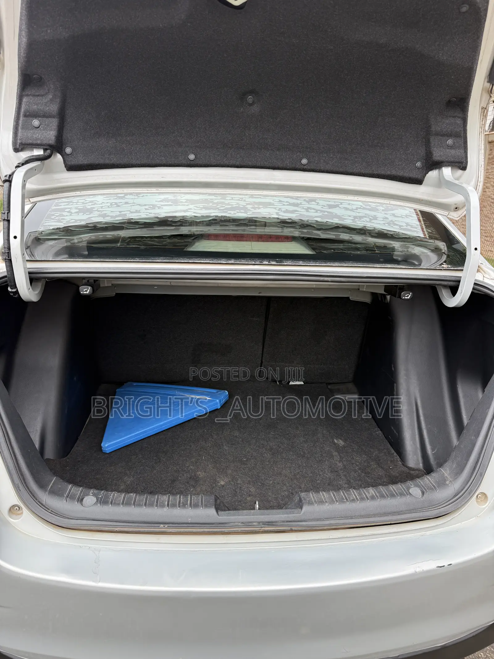 Toyota Yaris iA 1.5 FWD 2019 Gray