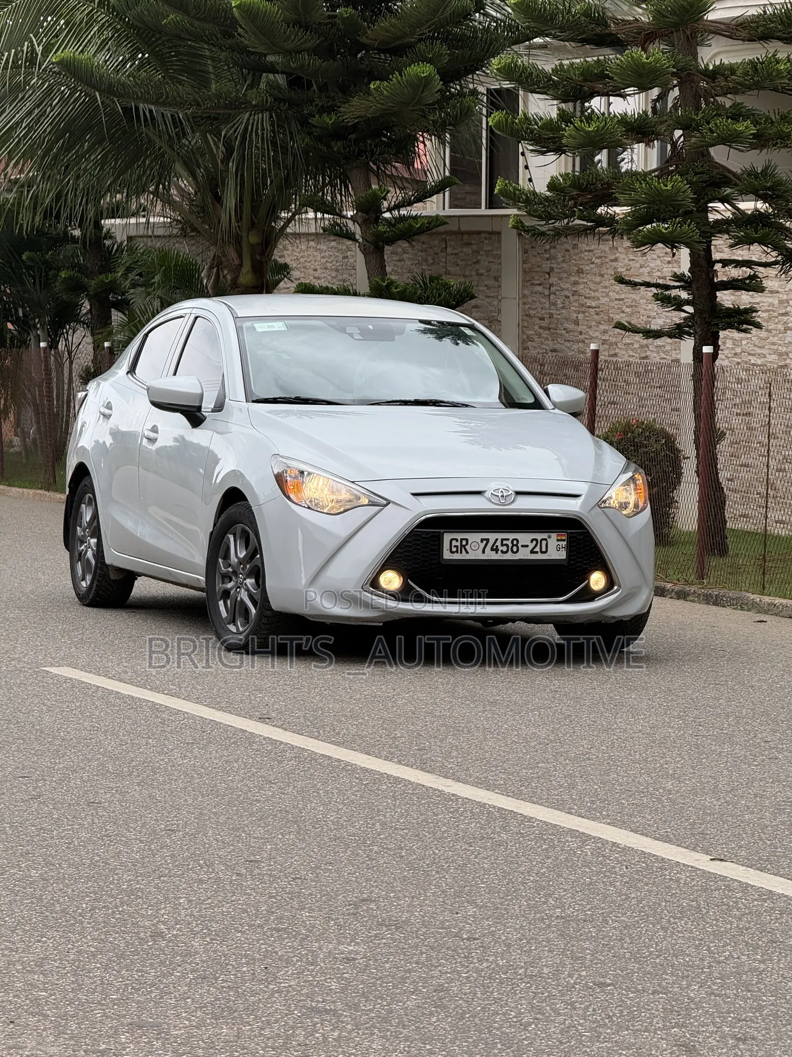 Toyota Yaris iA 1.5 FWD 2019 Gray