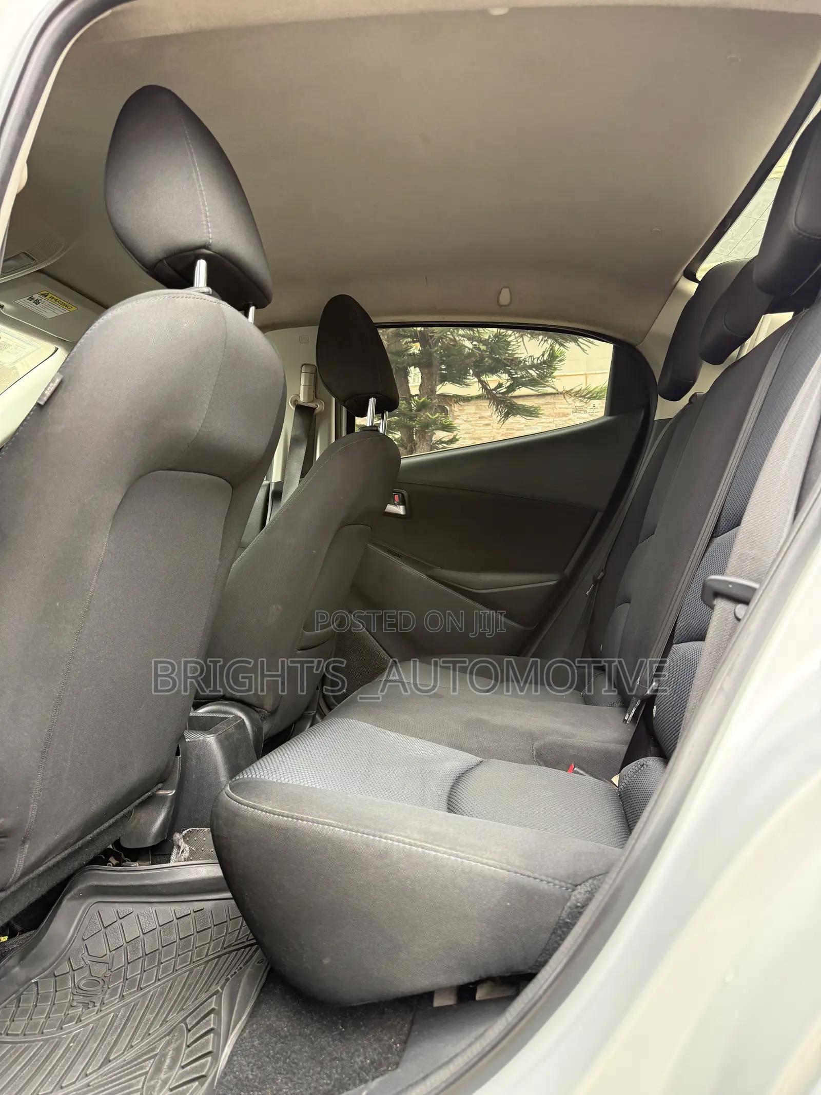 Toyota Yaris iA 1.5 FWD 2019 Gray