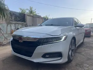 Honda Accord 2018 White