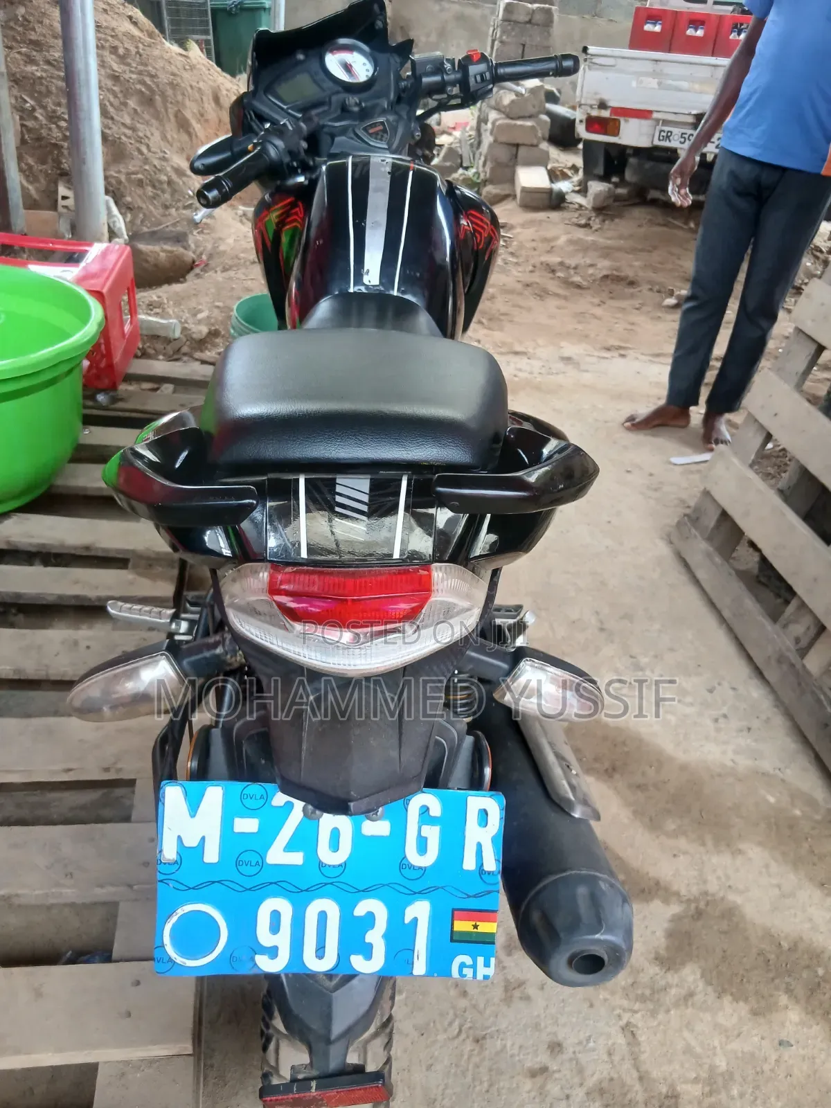 TVS Apache 180 RTR 2025 Black