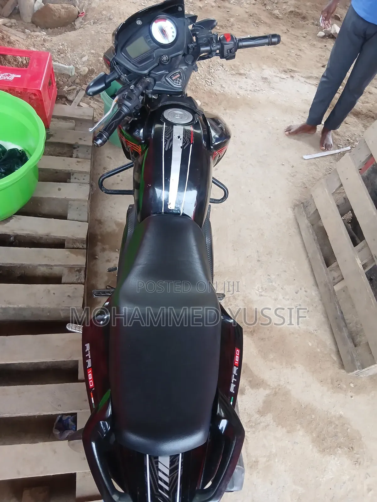 TVS Apache 180 RTR 2025 Black