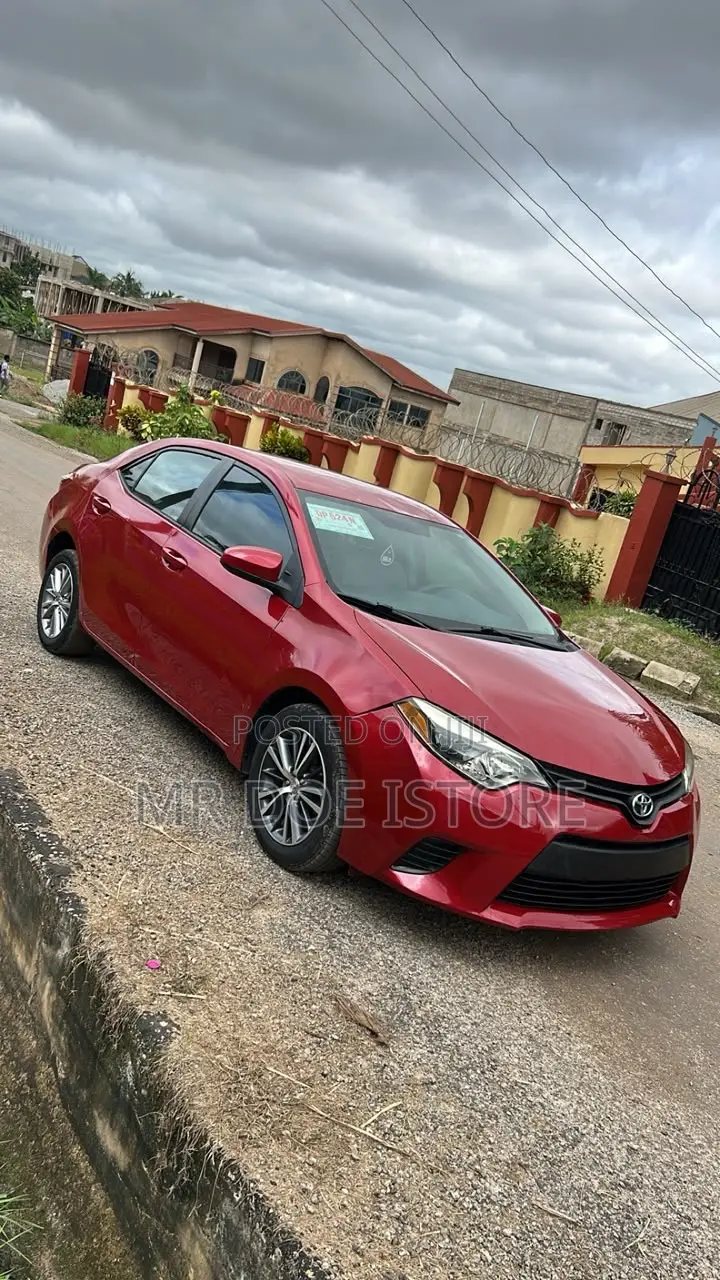 Toyota Corolla LE Eco 4dr Sedan (1.8L 4cyl CVT) 2015 Black