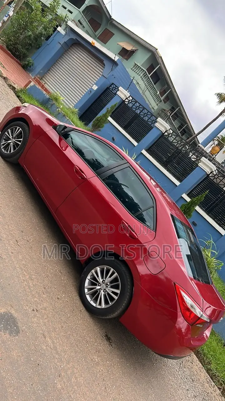 Toyota Corolla LE Eco 4dr Sedan (1.8L 4cyl CVT) 2015 Black