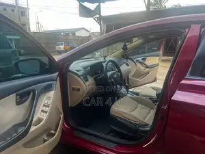 Hyundai Elantra 2013 Red