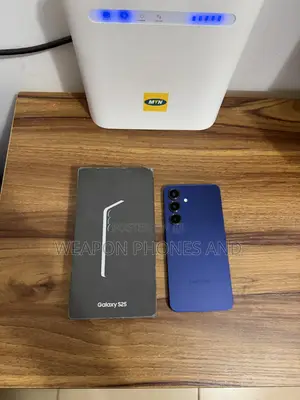 New Samsung Galaxy S25 128 GB Blue