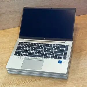 Laptop HP EliteBook 830 G8 8GB Intel Core i5 SSD 256GB
