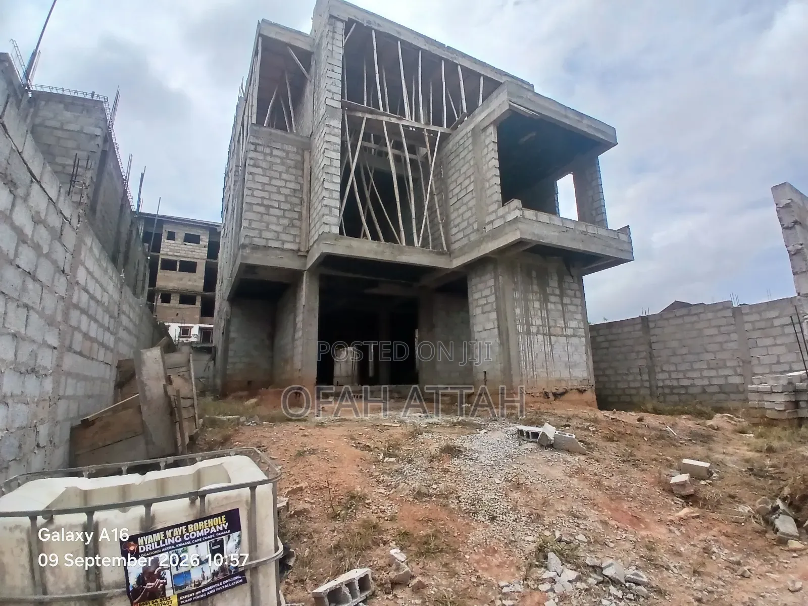 5bdrm Duplex in Hills Top, Kumasi Metropolitan for sale