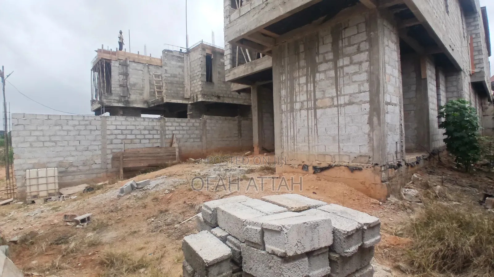 5bdrm Duplex in Hills Top, Kumasi Metropolitan for sale