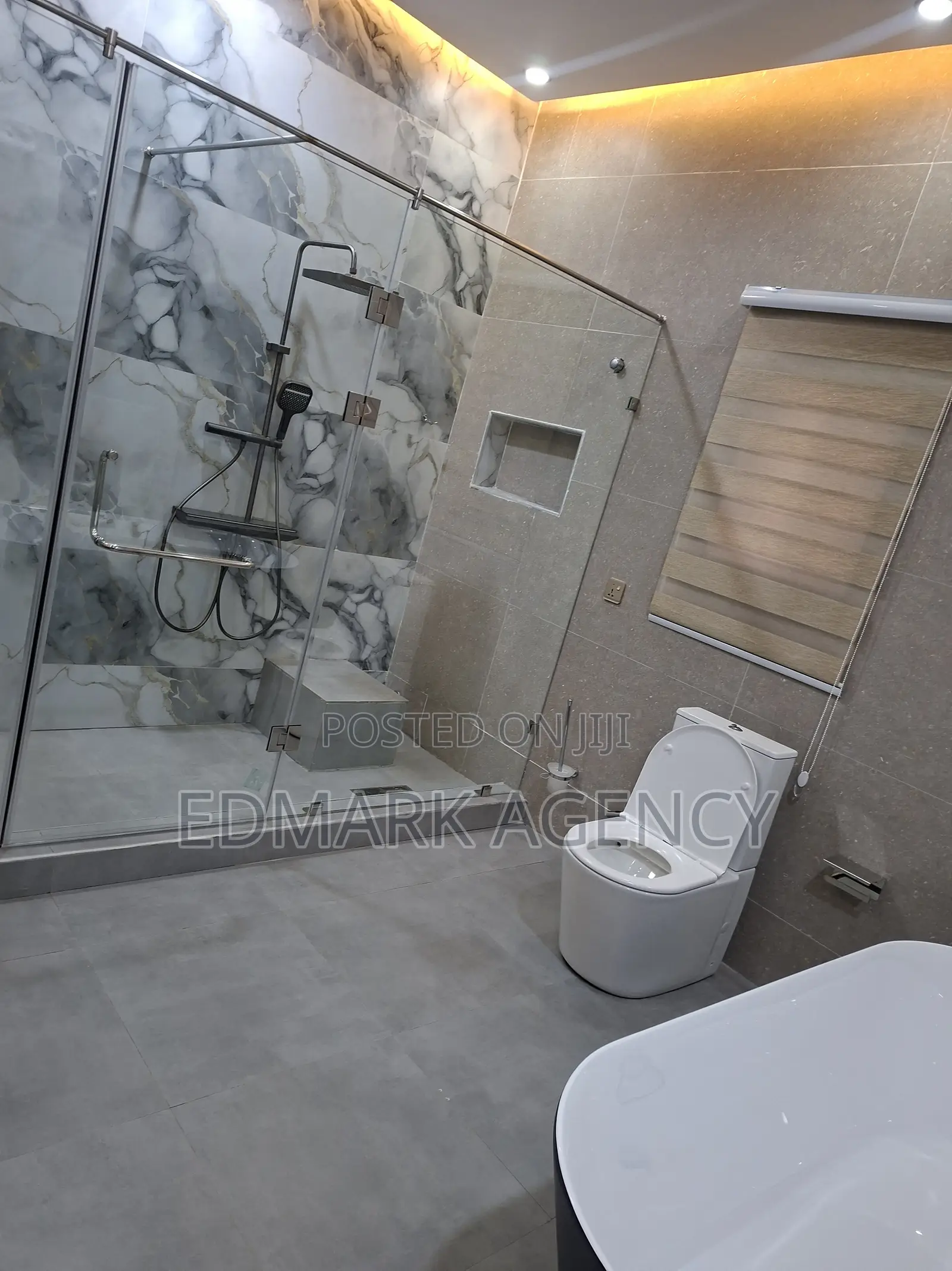 4bdrm House in Kwabenya Acp for sale