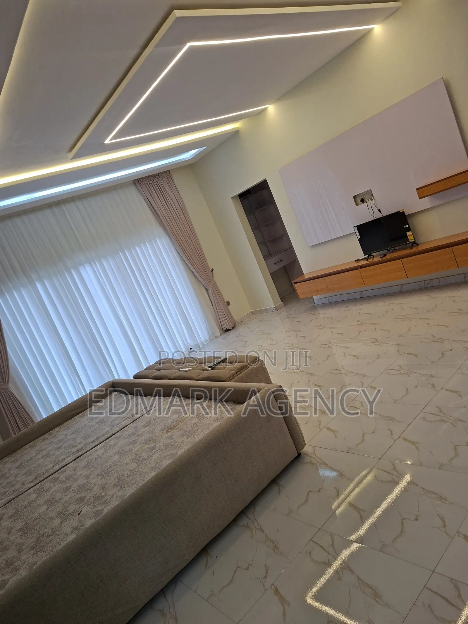 4bdrm House in Kwabenya Acp for sale