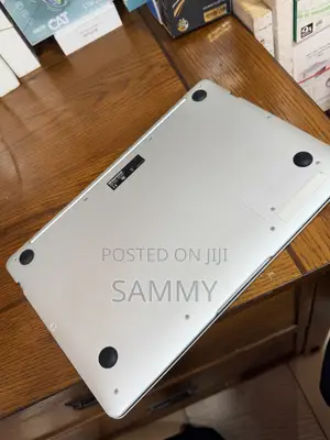 Laptop 8GB Intel SSD 256GB