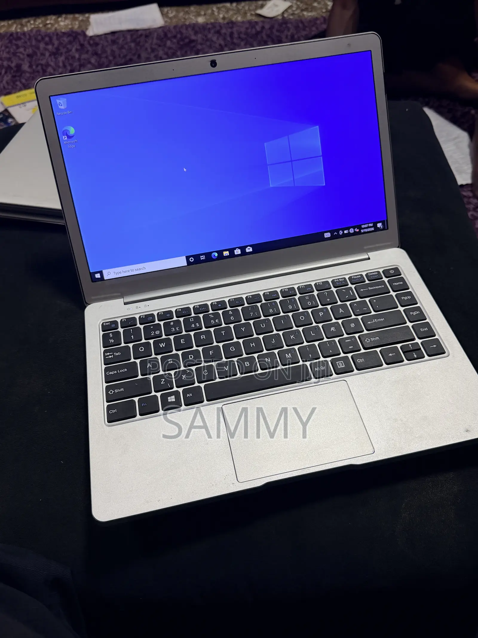 Laptop 8GB Intel SSD 256GB