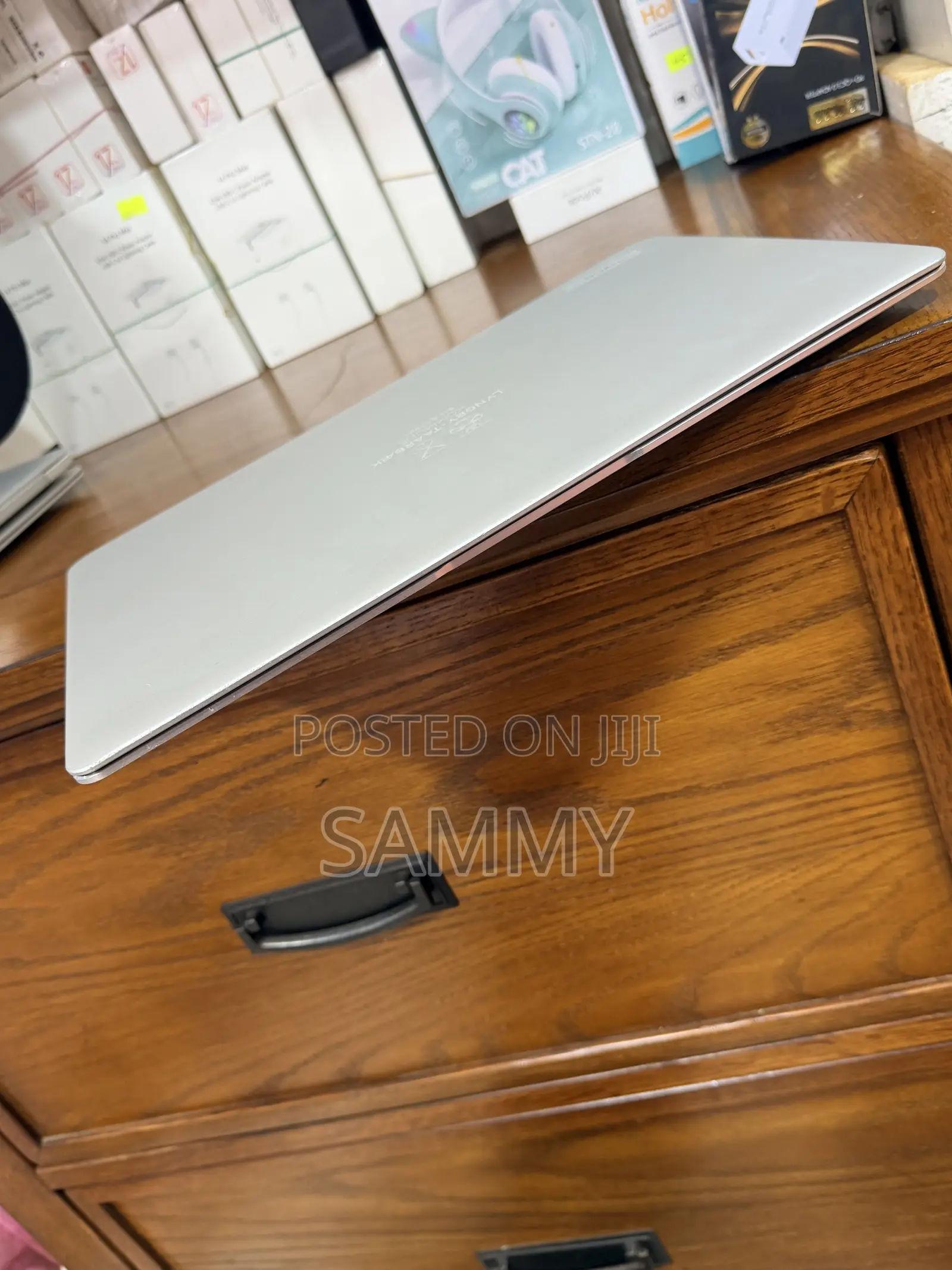 Laptop 8GB Intel SSD 256GB