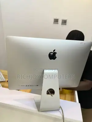 Laptop Apple MacBook 2013 8GB Intel Core i5 HDD 1T