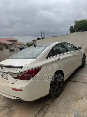 Hyundai Sonata SE 2.0T Sedan FWD (2.0L 4cyl 6A) 2012 White