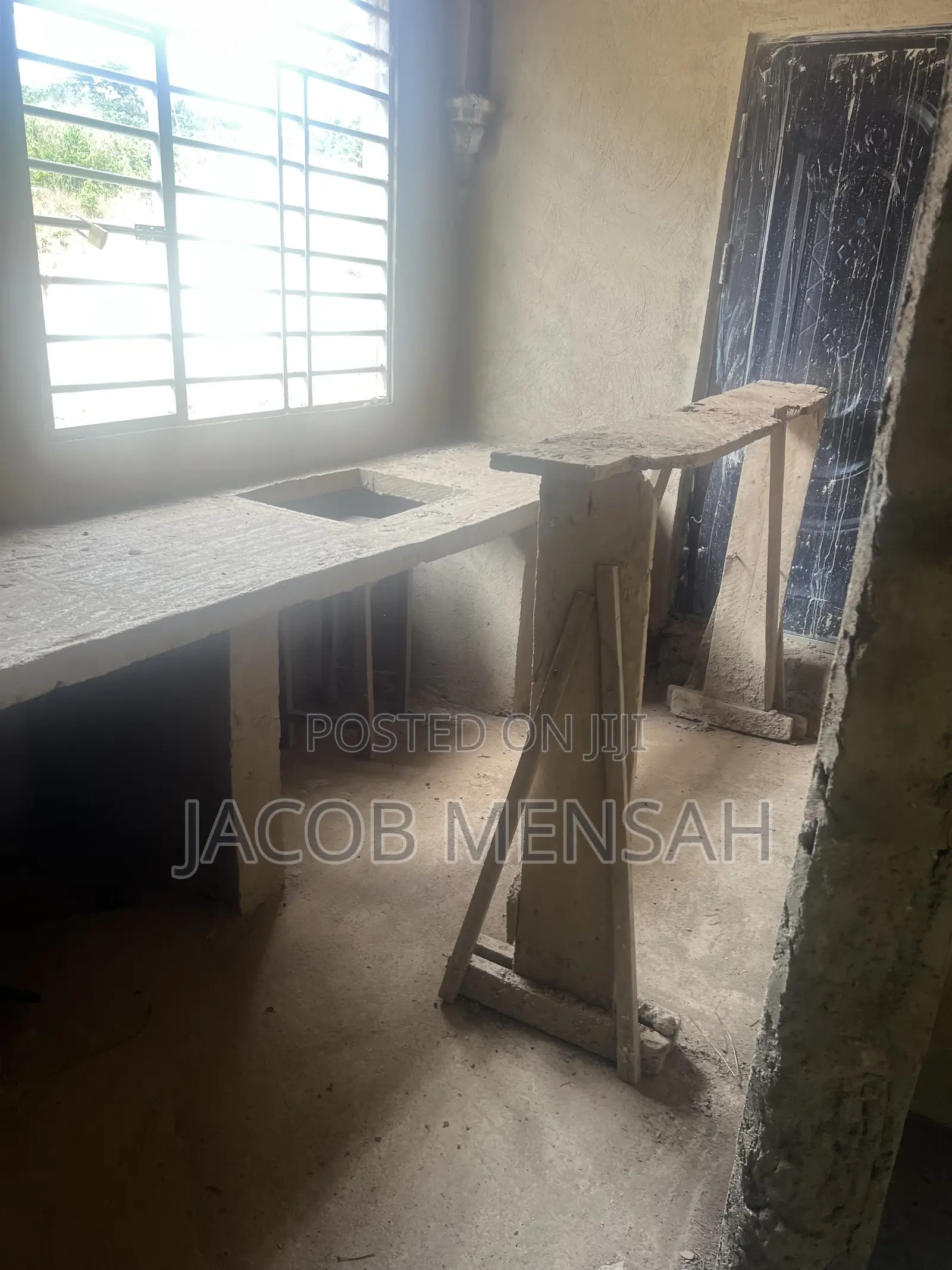 5bdrm House in Atwima Kwanwoma for sale