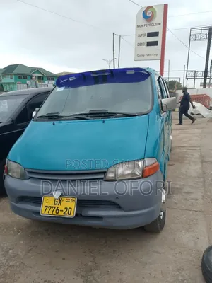 Toyota HiAce 2012 Blue