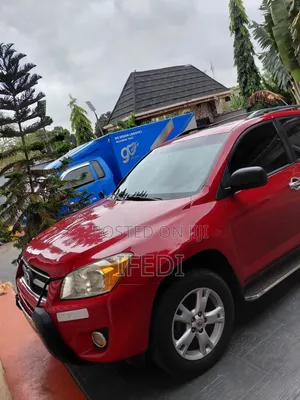 Toyota RAV4 2012 Red