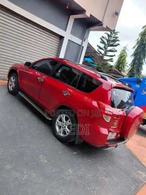 Toyota RAV4 2012 Red