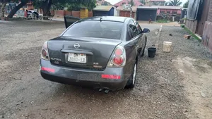Nissan Altima 2006 Gray