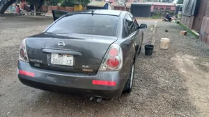 Nissan Altima 2006 Gray