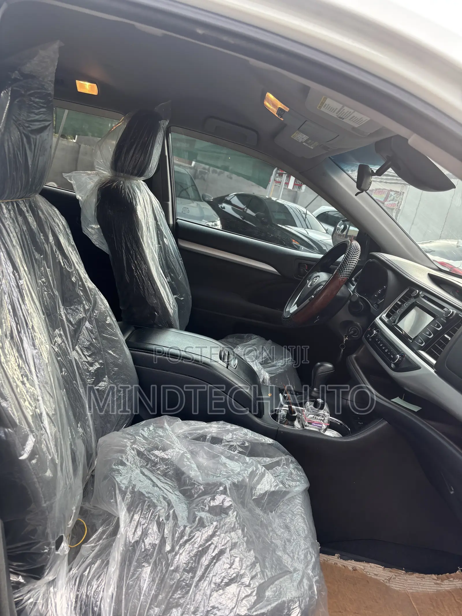 Toyota Highlander Limited 4x2 V6 (3.5L 6cyl 8A) 2018 White