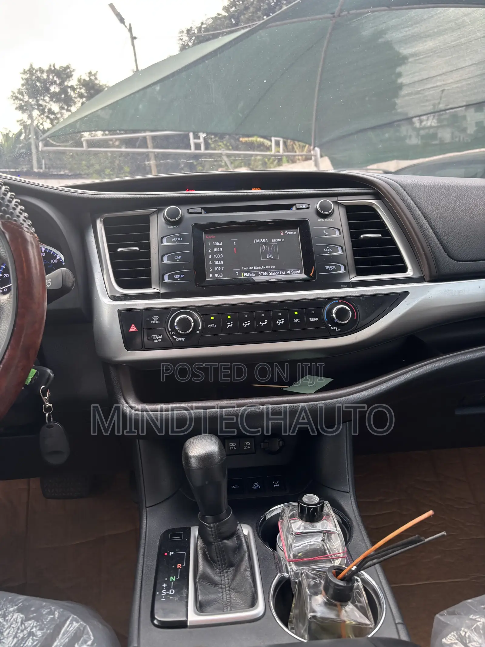 Toyota Highlander Limited 4x2 V6 (3.5L 6cyl 8A) 2018 White
