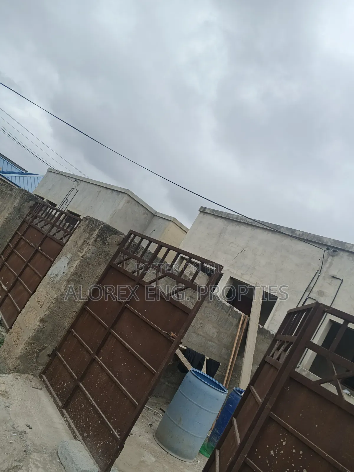 1bdrm Apartment in Oyarifa, Ghana Flag for rent